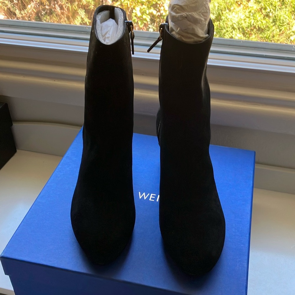 Stuart Weitzman Gianella Booties